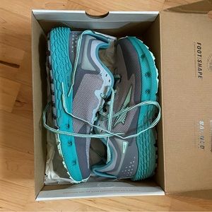 Altra Timp Womens 10